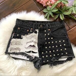 Levis 506 Distressed‎ Black high rise Jeans Shorts. Size 25